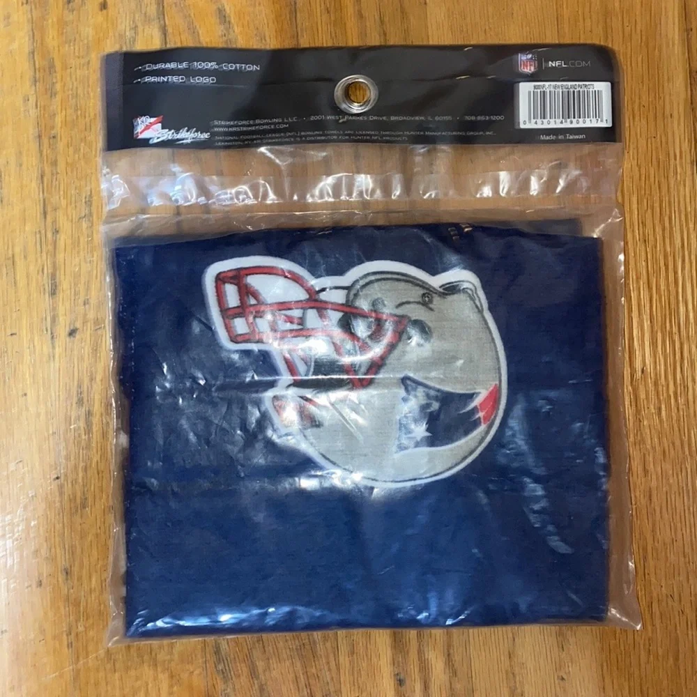 NEW New England Patriots Towel
